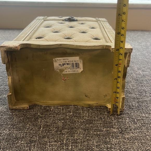 ☀️ 3 / $15 Sale ☀️ Wooden Wine Box Decor - Picture 12 of 12